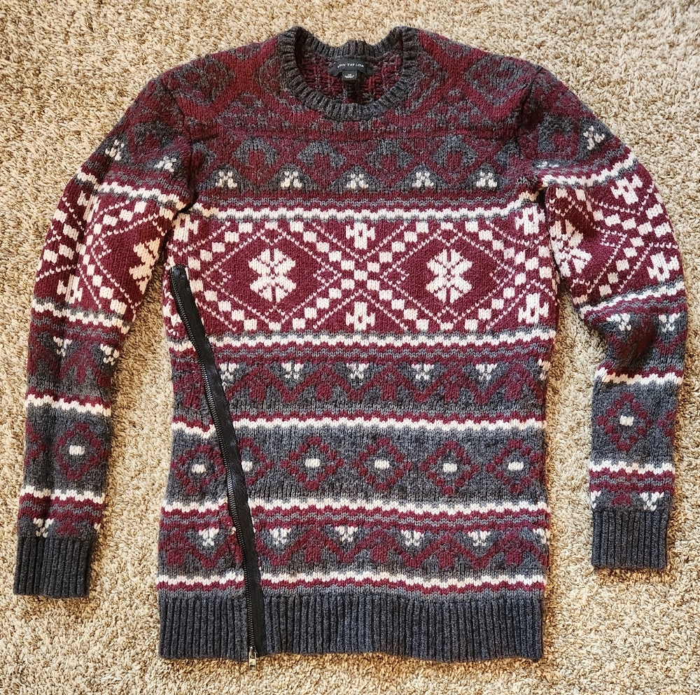 Ann Taylor Women's Wool Blend Sweater - Burgundy and Gray - Size M